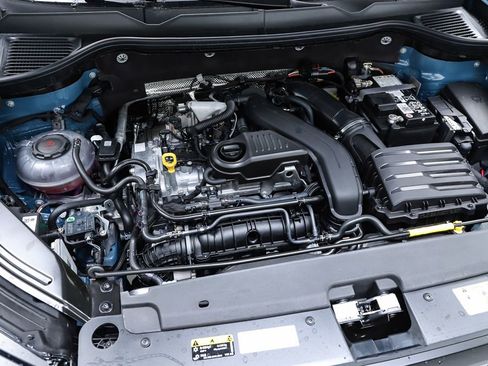 New 2026 Volkswagen Taos SE FWD image 27