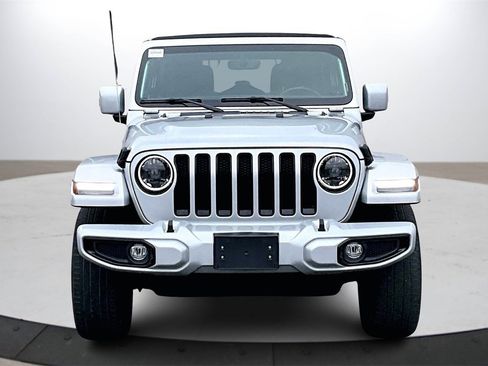 Certified 2023 Jeep Wrangler Sahara image 3