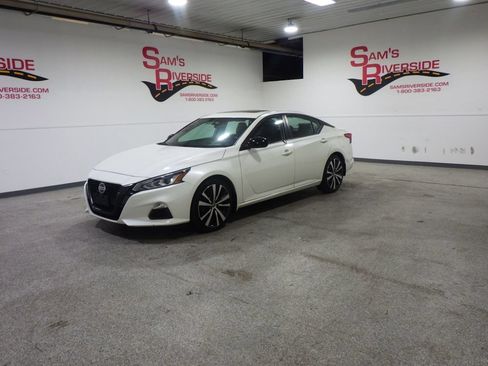 Used 2019 Nissan Altima 2.5 SR w/ SR Premium Package FWD image 1