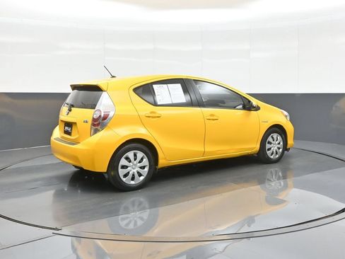 Used 2014 Toyota Prius C Two FWD image 7