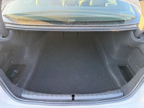 Used 2018 BMW 530i xDrive image 8