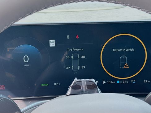 New 2026 Hyundai Ioniq 9 SE image 9