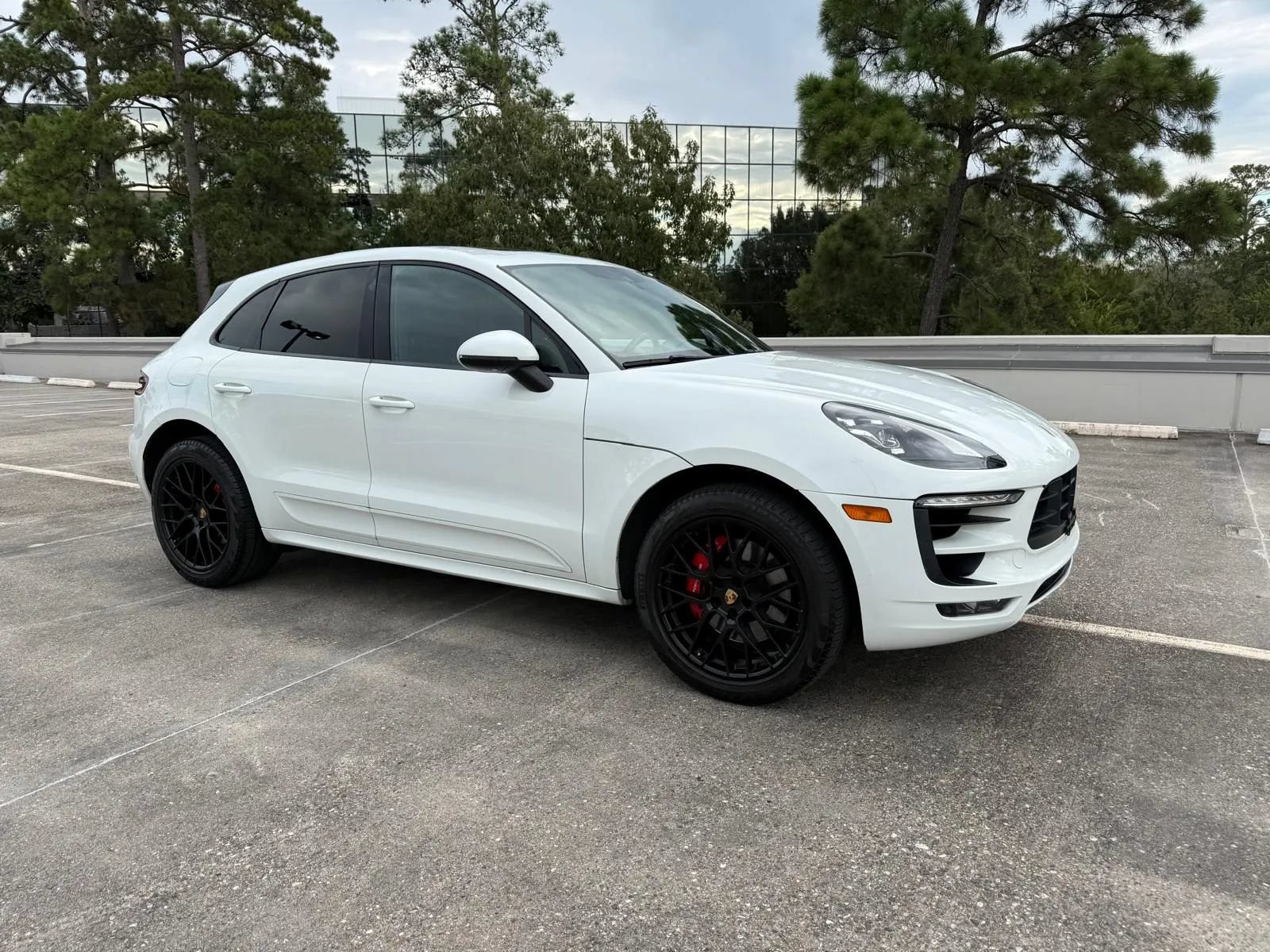 Used 2018 Porsche Macan GTS AWD/4WD image 14