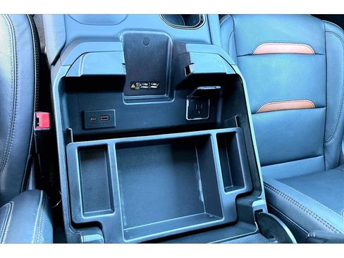 Used 2024 GMC Sierra 3500 AT4 w/ AT4 Premium Plus Package AWD/4WD image 17