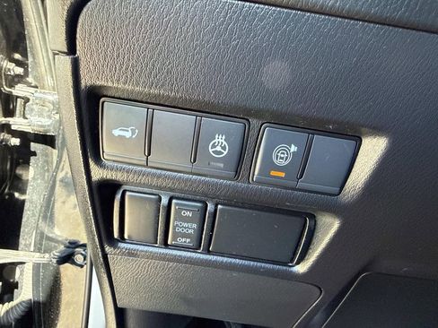 Used 2022 Nissan Armada Platinum w/ Captain's Chairs Package image 32