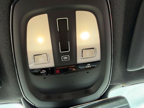 Used 2021 Volvo XC40 P8 Recharge w/ Advanced Package AWD/4WD image 20