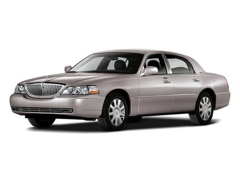Used 2009 Lincoln Town Car Signature Limited image 1