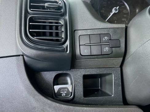 Used 2024 RAM ProMaster 2500 w/ Convenience Group FWD image 10
