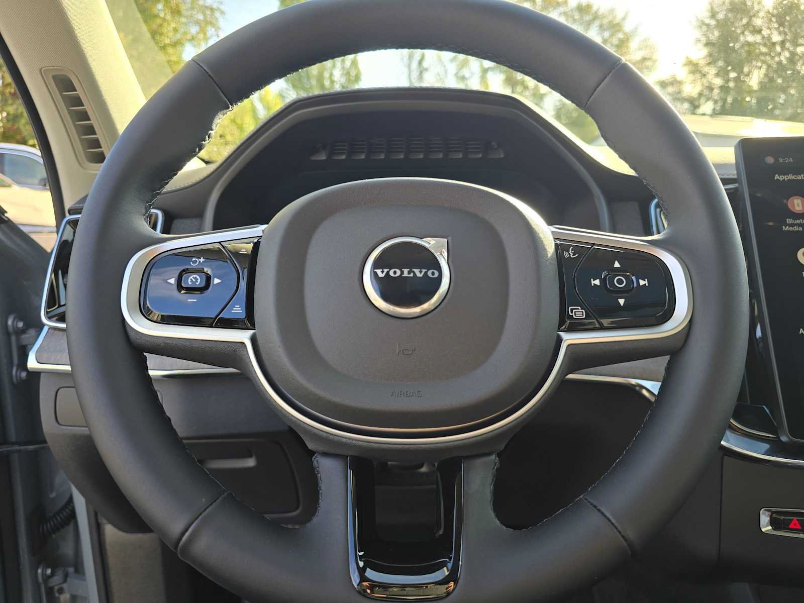Used 2026 Volvo XC90 B6 Ultra w/ Protection Package AWD/4WD image 25