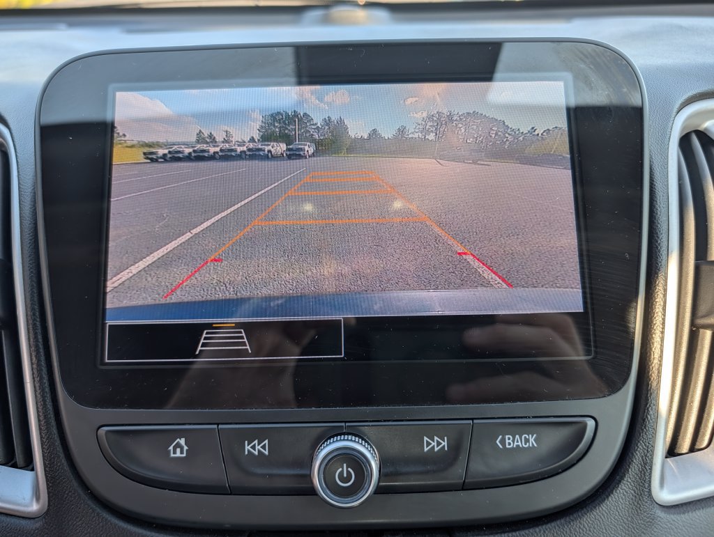 Used 2025 Chevrolet Malibu LT FWD image 5