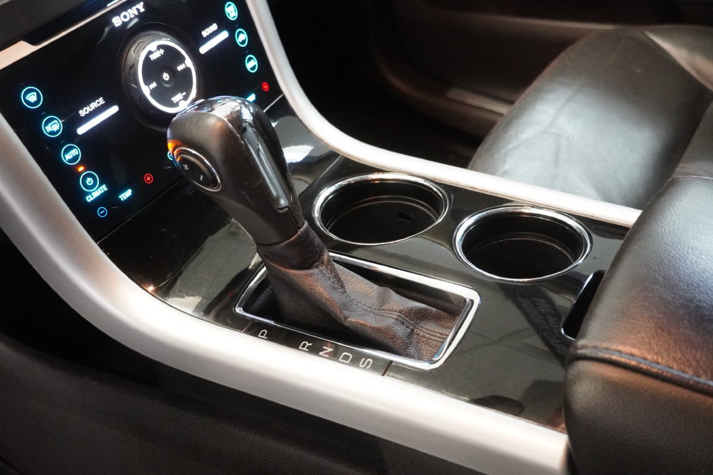 Used 2014 Ford Edge Limited FWD image 21