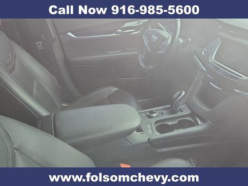 Used 2022 Cadillac XT5 Premium Luxury w/ Technology Package image 3