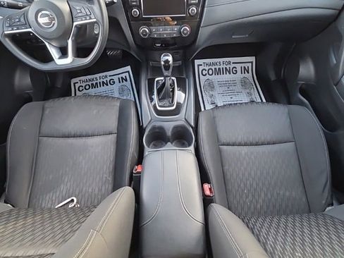 Used 2019 Nissan Rogue S image 24