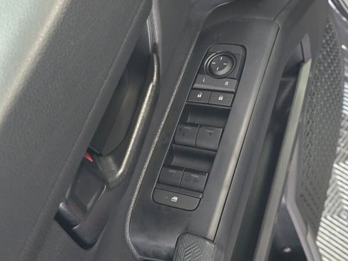 New 2025 Toyota Tacoma SR5 image 17