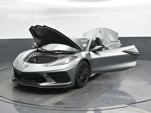 Used 2023 Chevrolet Corvette Stingray Premium Conv w/ Z51 Performance Package image 53