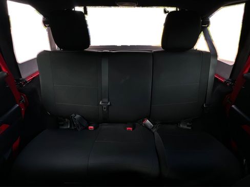 Used 2015 Jeep Wrangler Unlimited Sport w/ Quick Order Package 24S AWD/4WD image 29