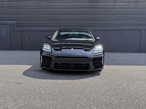 Certified 2025 Porsche Panamera 4 image 13
