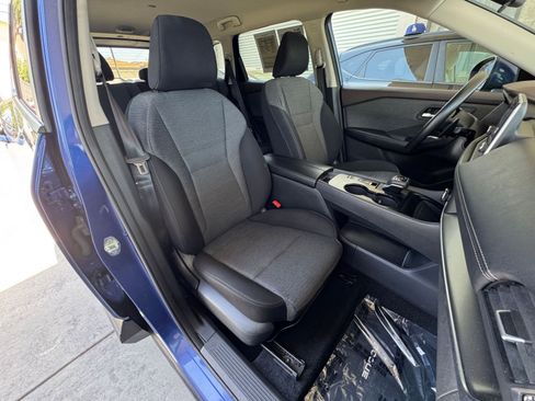 Used 2023 Nissan Rogue SV FWD image 37