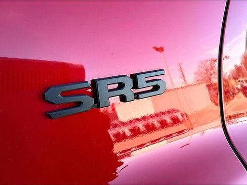 Used 2025 Toyota 4Runner SR5 image 21