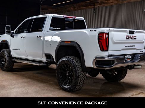 Used 2025 GMC Sierra 2500 SLT w/ SLT Premium Package image 7