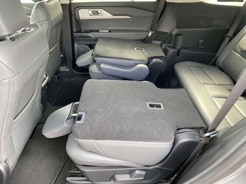 New 2026 Ford Explorer Active w/ Active Comfort Package image 11