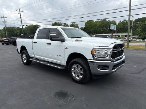 Used 2024 RAM 2500 Big Horn AWD/4WD image 3