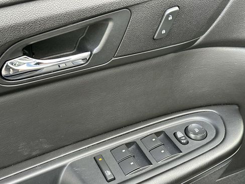 Certified 2017 Chevrolet Traverse LT w/ LPO, 'HIT The Road' Package image 18