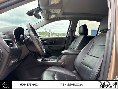 Used 2018 Chevrolet Equinox Premier image 18