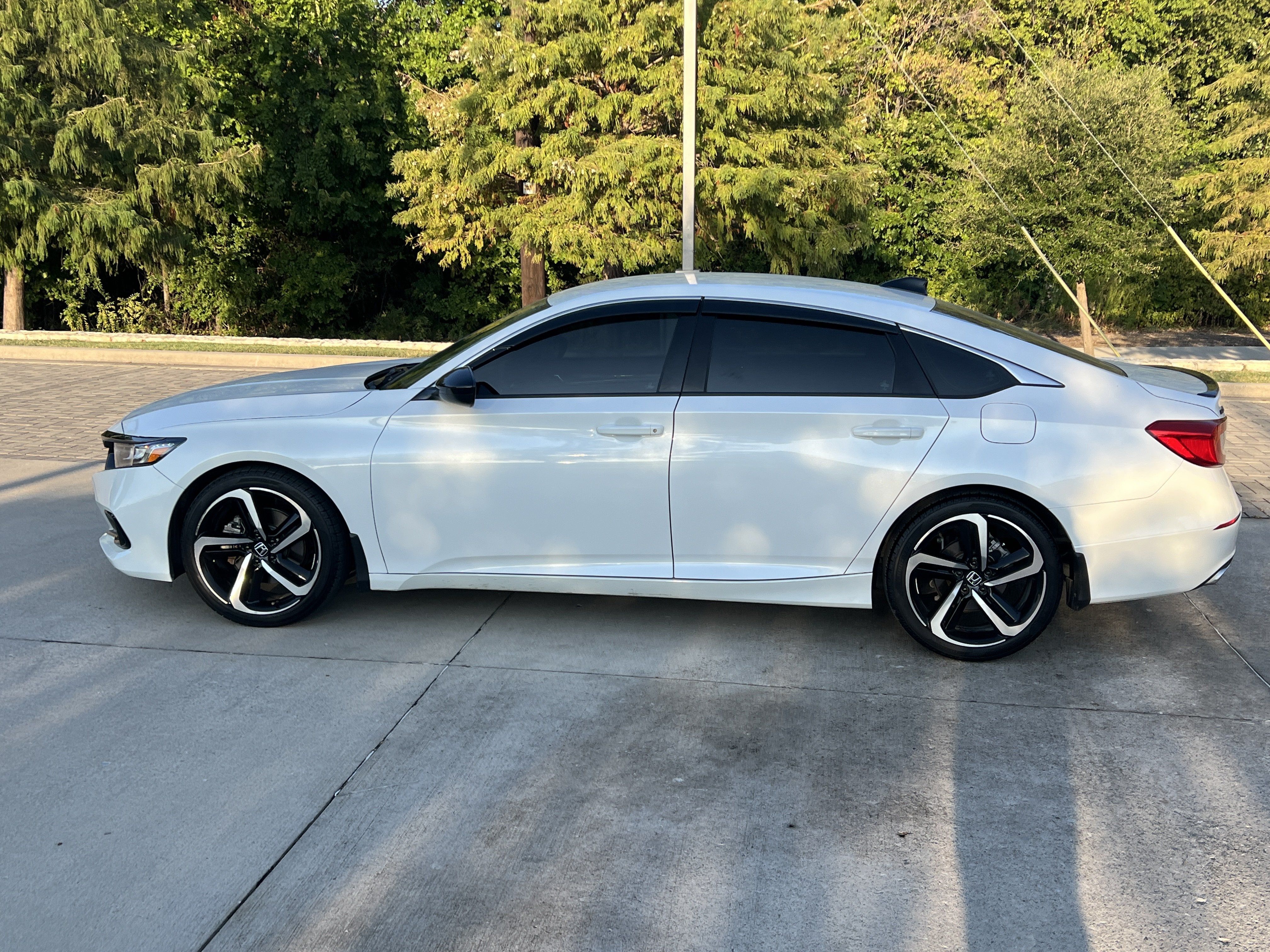Used 2022 Honda Accord Sport image 6