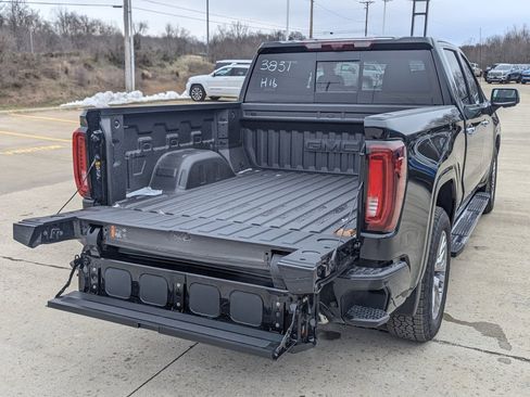 New 2026 GMC Sierra 1500 Denali w/ Technology Package image 13