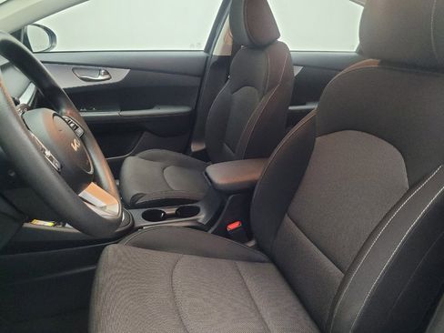 Used 2024 Kia Forte LX image 17