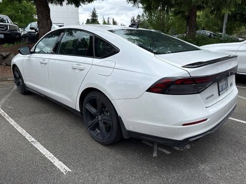 Used 2023 Honda Accord Sport image 4