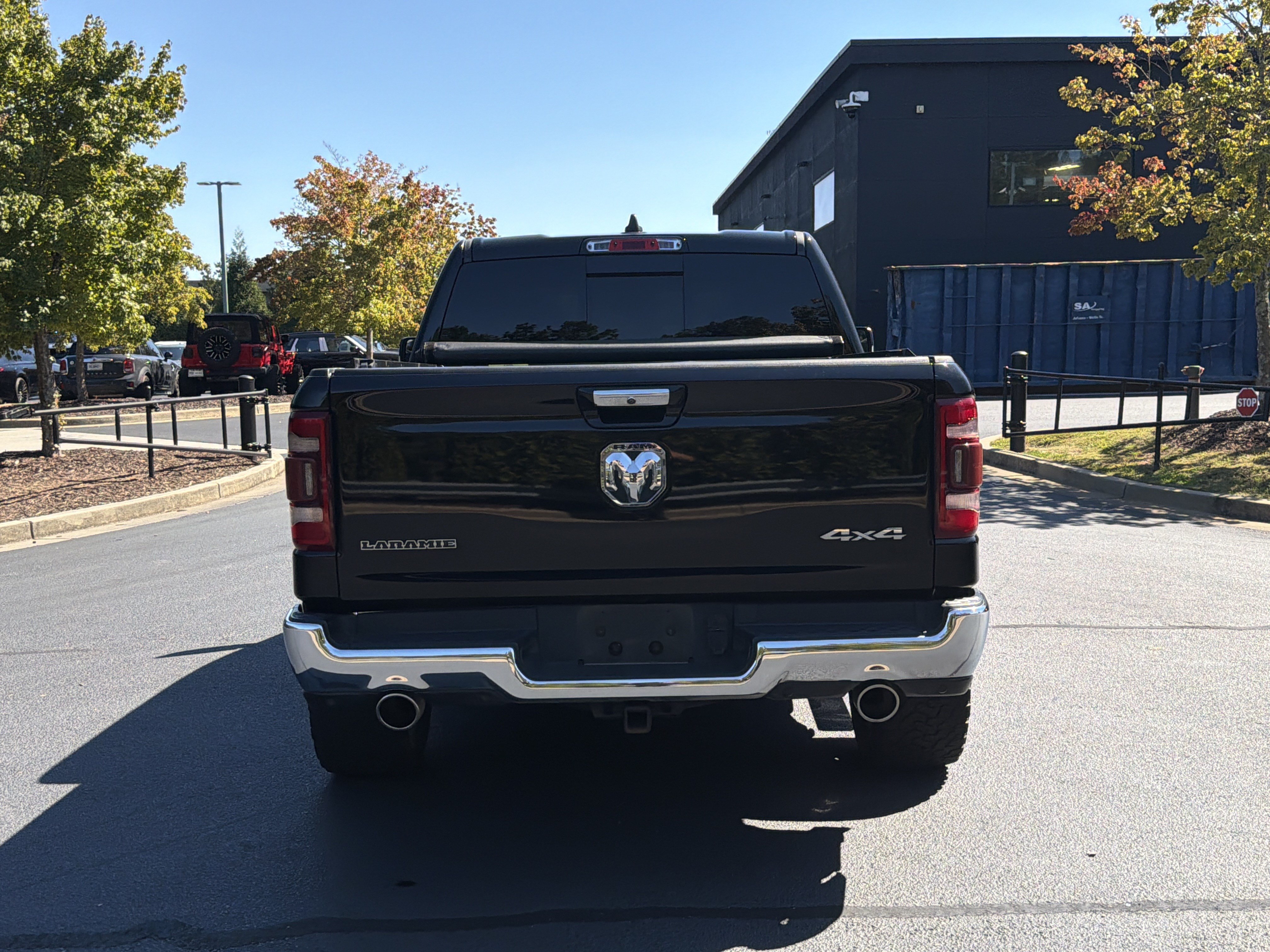 Used 2019 RAM 1500 Laramie AWD/4WD image 11