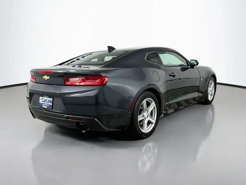 Used 2017 Chevrolet Camaro LT RWD image 8