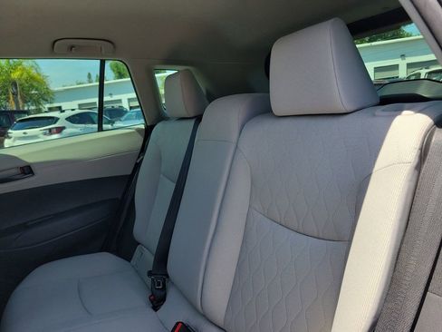 Used 2025 Toyota Corolla Cross L FWD image 9