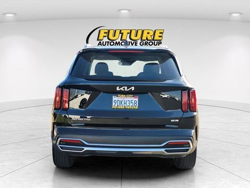 Used 2023 Kia Sorento SX Prestige w/ Panoramic Sunroof Package image 6