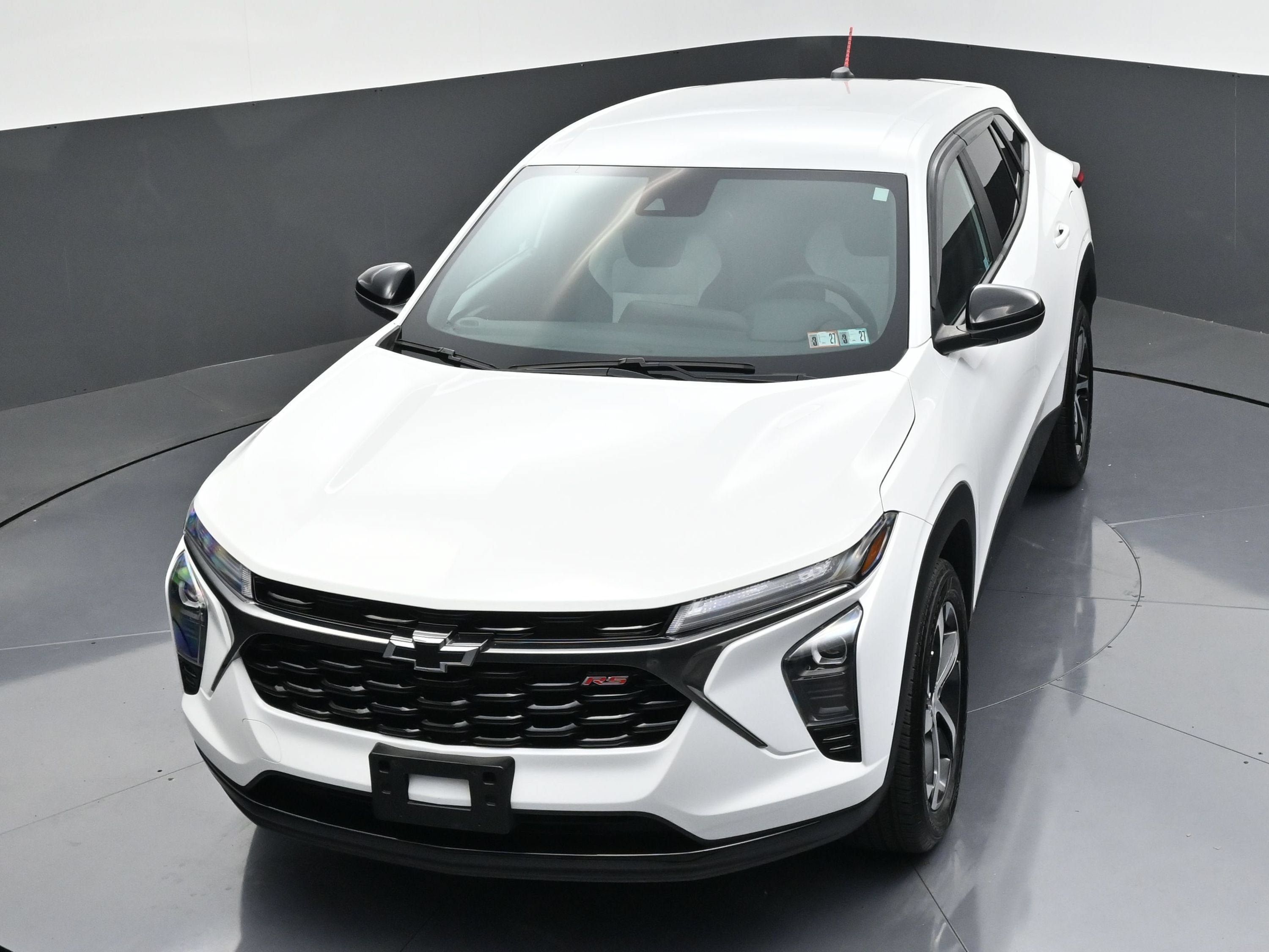 Certified 2024 Chevrolet Trax RS w/ Driver Confidence Package FWD image 43