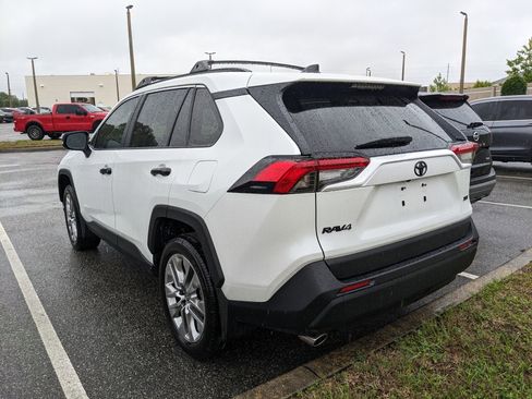 Used 2025 Toyota RAV4 XLE Premium image 10