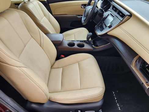 Used 2017 Toyota Avalon Limited image 14