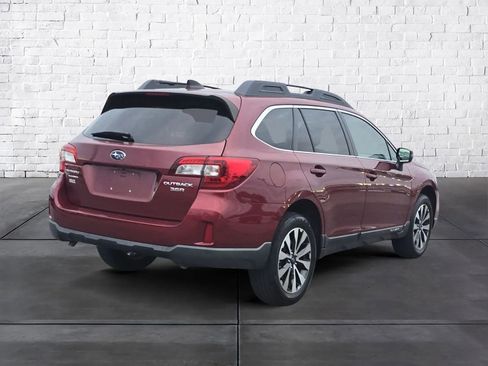 Used 2016 Subaru Outback 3.6R Limited image 3