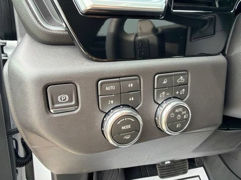 New 2026 GMC Sierra 1500 SLT w/ SLT Premium Plus Package AWD/4WD image 14