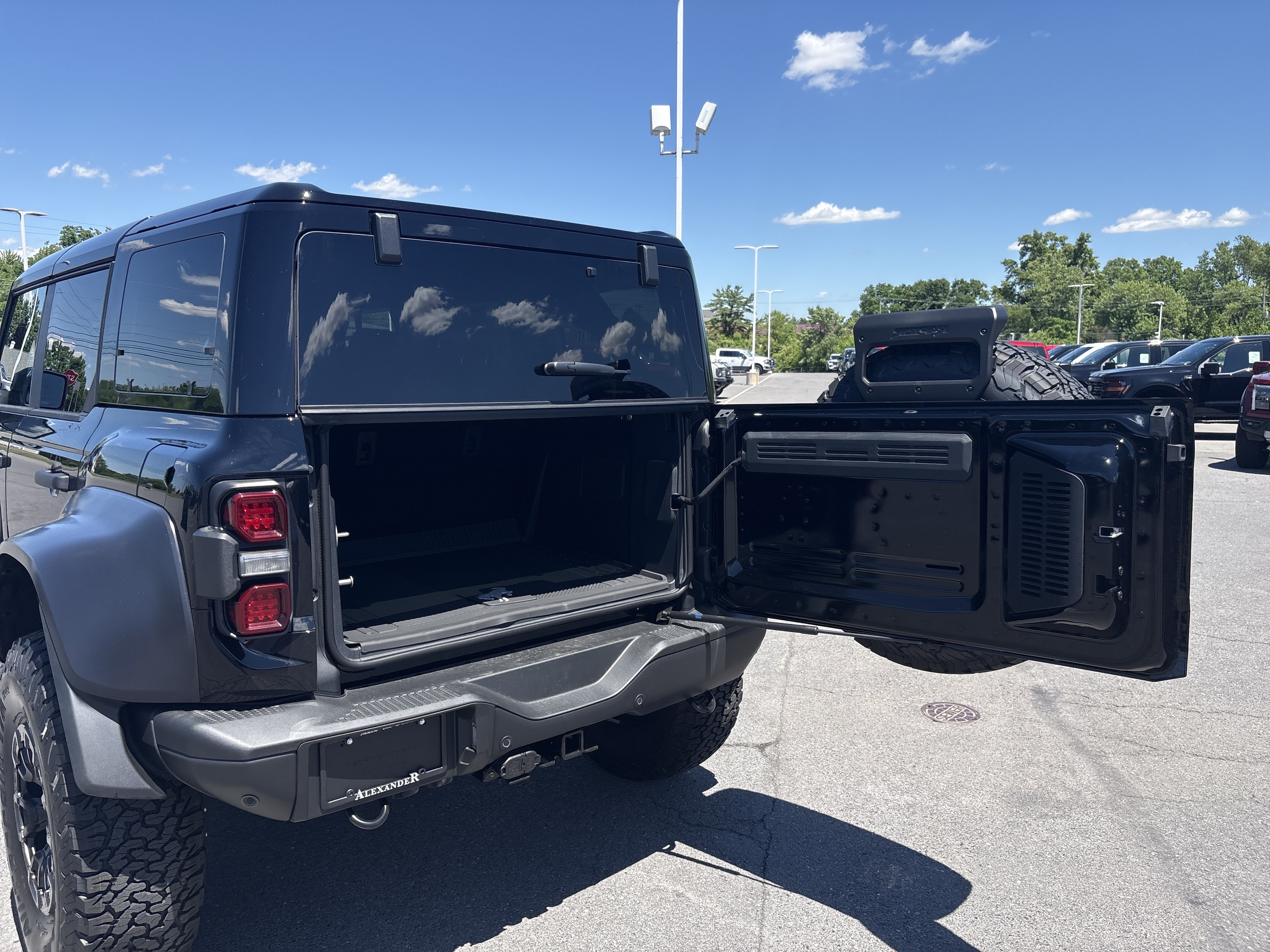 New 2026 Ford Bronco Raptor AWD/4WD image 8