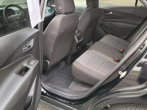 Used 2024 Chevrolet Equinox LT FWD image 25