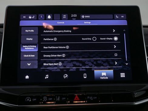 Used 2023 Jeep Compass Limited image 23