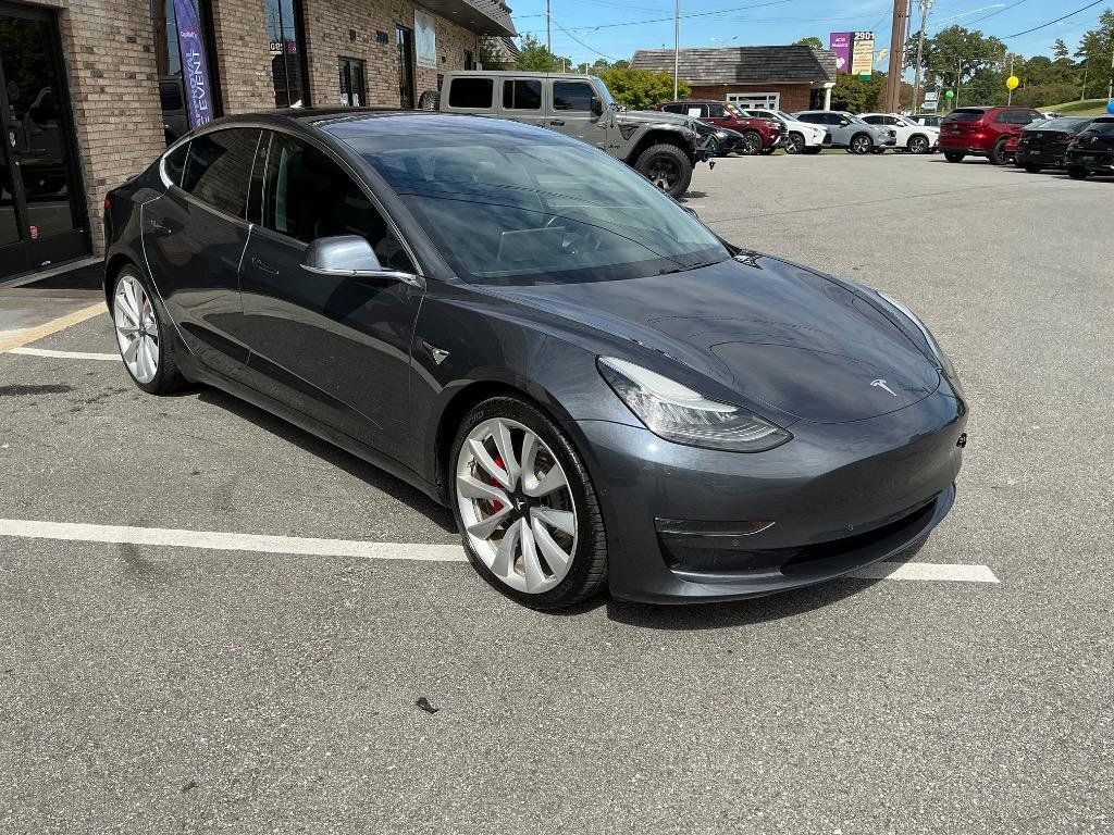 Used 2018 Tesla Model 3 Long Range AWD/4WD image 8