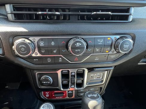 New 2026 Jeep Wrangler Unlimited Sport AWD/4WD image 22