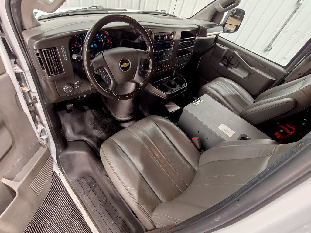 Used 2022 Chevrolet Express 2500 w/ Driver Convenience Package RWD image 4