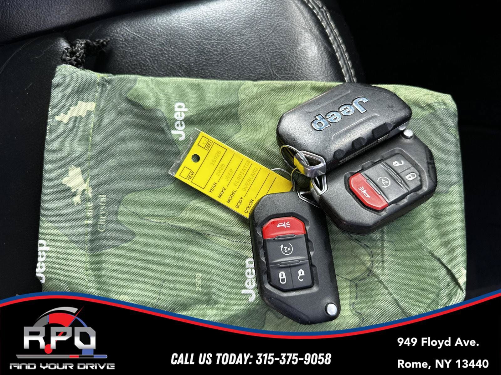 Used 2020 Jeep Gladiator Overland AWD/4WD image 29