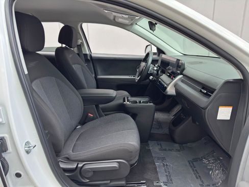 Used 2025 Hyundai Ioniq 5 SE RWD image 14