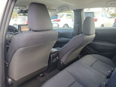 Used 2025 Toyota Corolla LE image 9